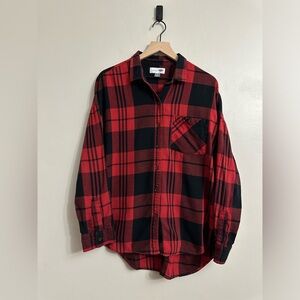 Old Navy red and black plaid boyfriend long sleeve collared style shirt, L